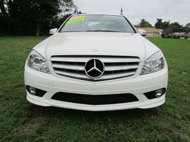 2010 Mercedes-Benz C-Class 2WD Crew Cab 143.5 LTZ