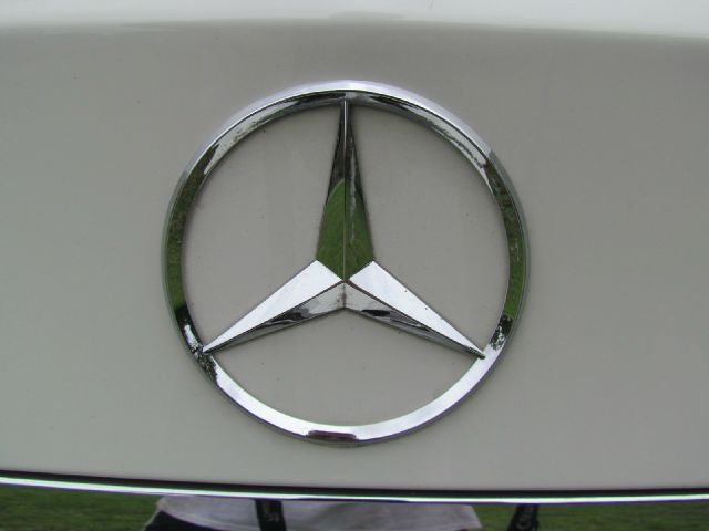 2010 Mercedes-Benz C-Class 2WD Crew Cab 143.5 LTZ