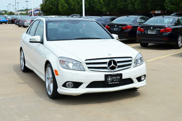 2010 Mercedes-Benz C-Class 1500 Rear-wheel Drive