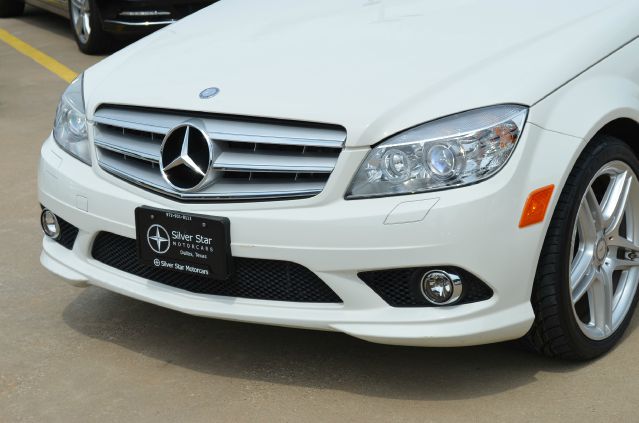 2010 Mercedes-Benz C-Class 1500 Rear-wheel Drive