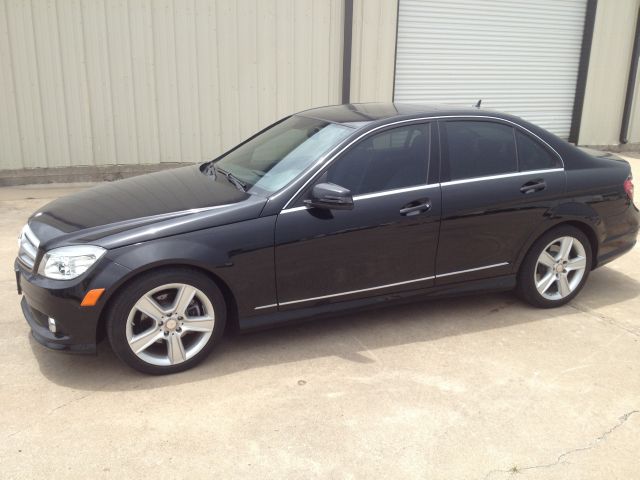 2010 Mercedes-Benz C-Class 2WD Crew Cab 143.5 LTZ