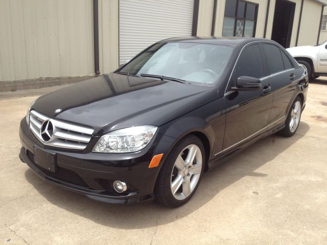 2010 Mercedes-Benz C-Class 2WD Crew Cab 143.5 LTZ