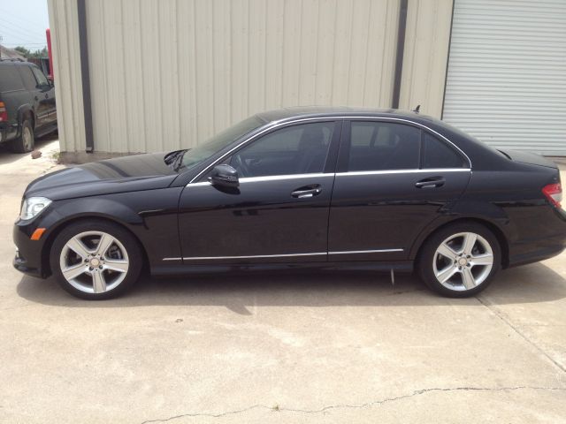 2010 Mercedes-Benz C-Class 2WD Crew Cab 143.5 LTZ