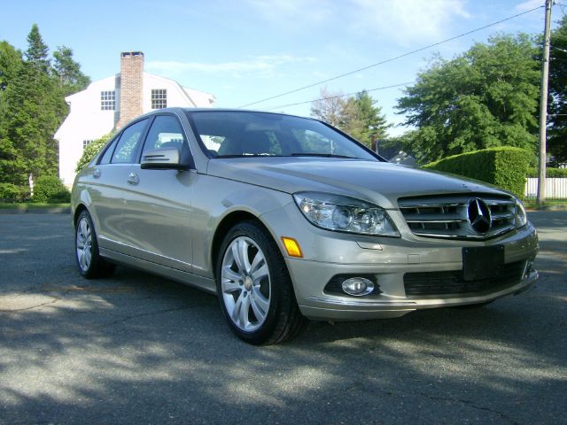 2010 Mercedes-Benz C-Class 545ia W/ Navi