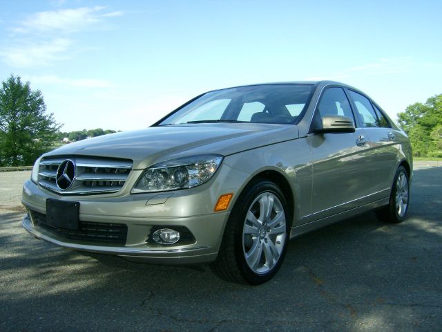 2010 Mercedes-Benz C-Class 545ia W/ Navi