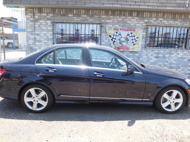 2010 Mercedes-Benz C-Class 2WD Crew Cab 143.5 LTZ