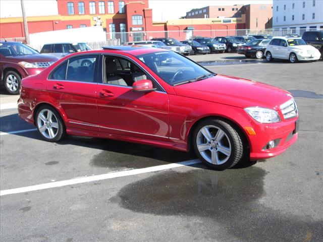 2010 Mercedes-Benz C-Class SWB