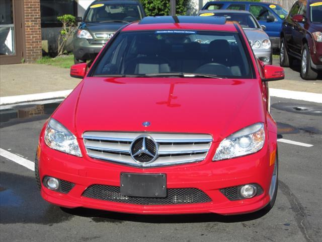 2010 Mercedes-Benz C-Class SWB