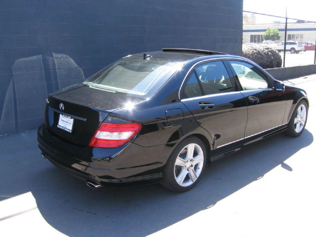 2011 Mercedes-Benz C-Class 2WD Crew Cab 143.5 LTZ