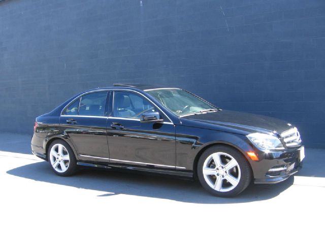 2011 Mercedes-Benz C-Class 2WD Crew Cab 143.5 LTZ