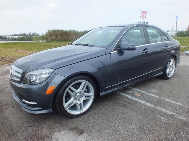 2011 Mercedes-Benz C-Class 4dr Sdn Manual (natl)