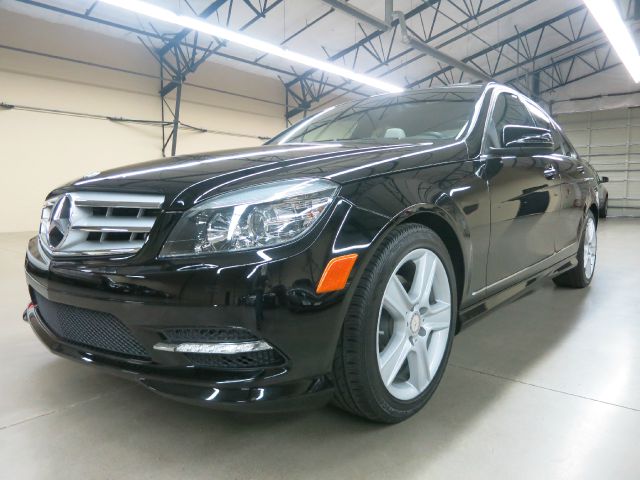 2011 Mercedes-Benz C-Class 2WD Crew Cab 143.5 LTZ