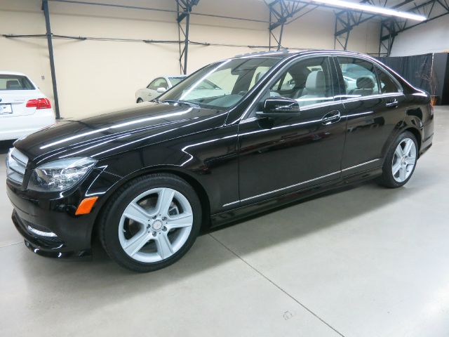 2011 Mercedes-Benz C-Class 2WD Crew Cab 143.5 LTZ