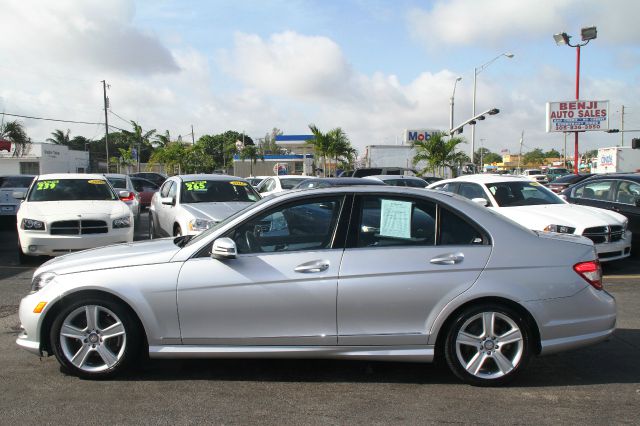 2011 Mercedes-Benz C-Class Crewcab Denali AWD