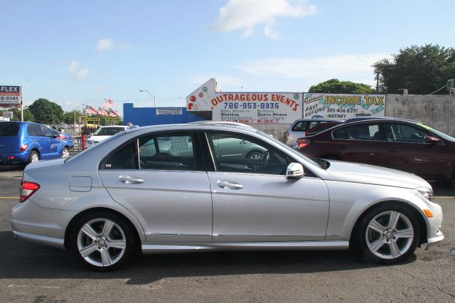 2011 Mercedes-Benz C-Class Crewcab Denali AWD