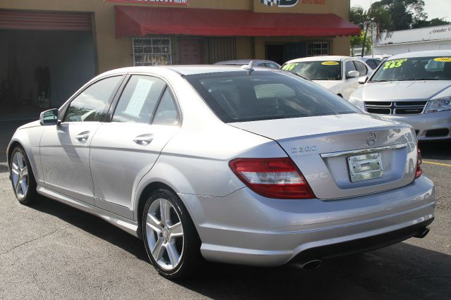 2011 Mercedes-Benz C-Class Crewcab Denali AWD