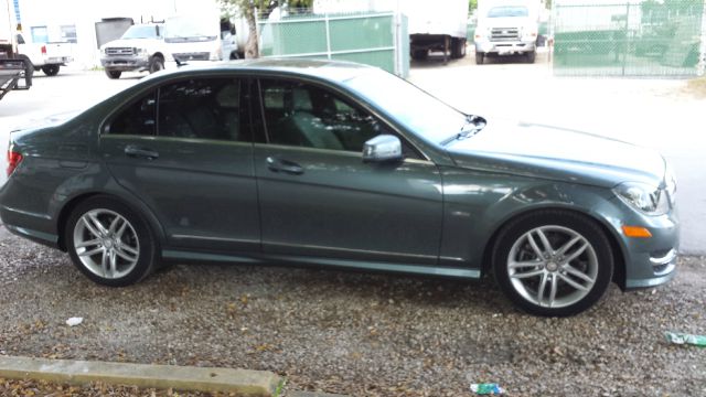 2012 Mercedes-Benz C-Class Gl450 4matic WE Finance