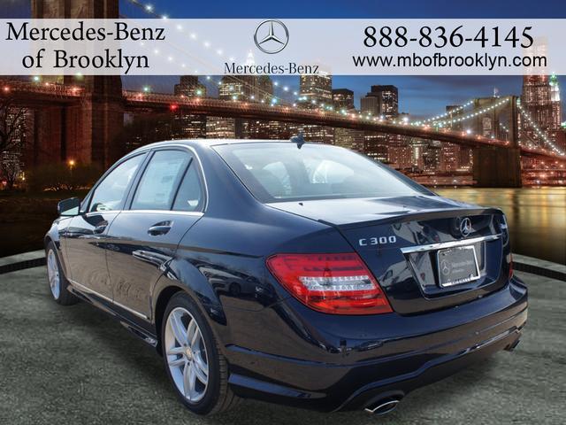 2013 Mercedes-Benz C-Class SWB