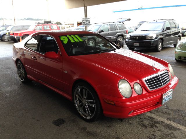 1999 Mercedes-Benz CLK-Class XLE V6