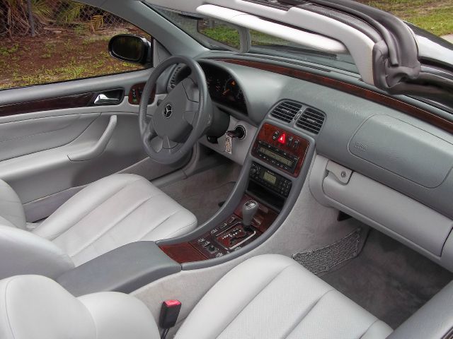 1999 Mercedes-Benz CLK-Class 7-passenger