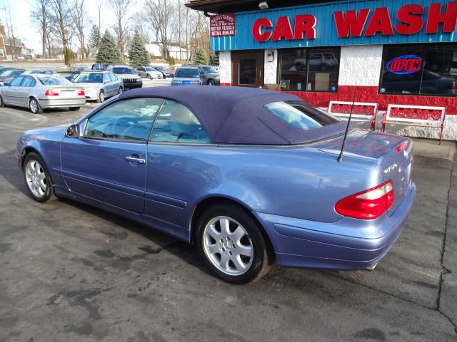 2000 Mercedes-Benz CLK-Class 7-passenger