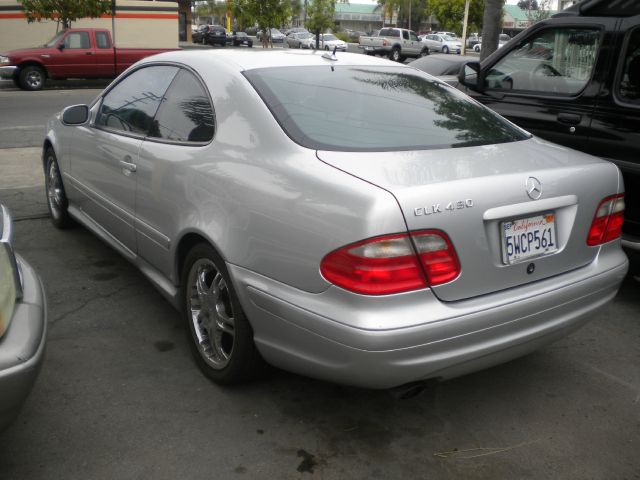 2000 Mercedes-Benz CLK-Class XLE V6