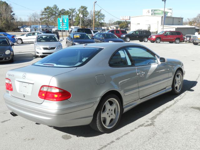 2000 Mercedes-Benz CLK-Class XLE V6