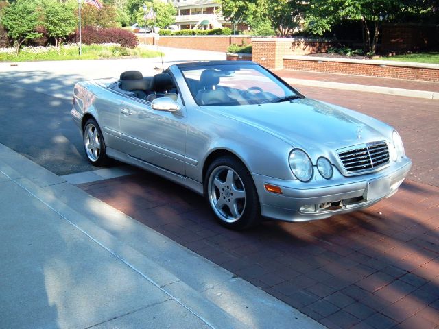 2000 Mercedes-Benz CLK-Class 7-passenger