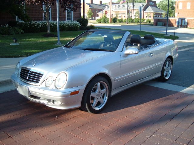 2000 Mercedes-Benz CLK-Class 7-passenger