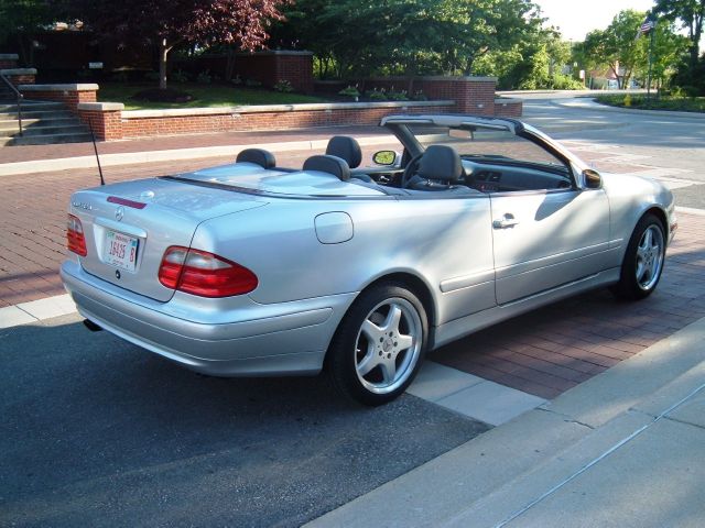 2000 Mercedes-Benz CLK-Class 7-passenger