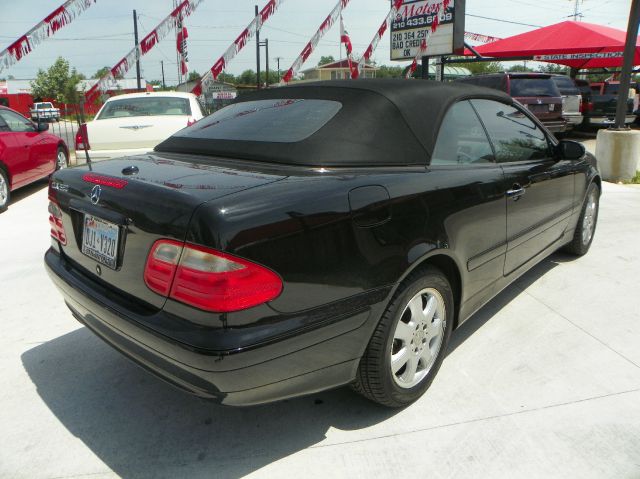 2000 Mercedes-Benz CLK-Class 7-passenger