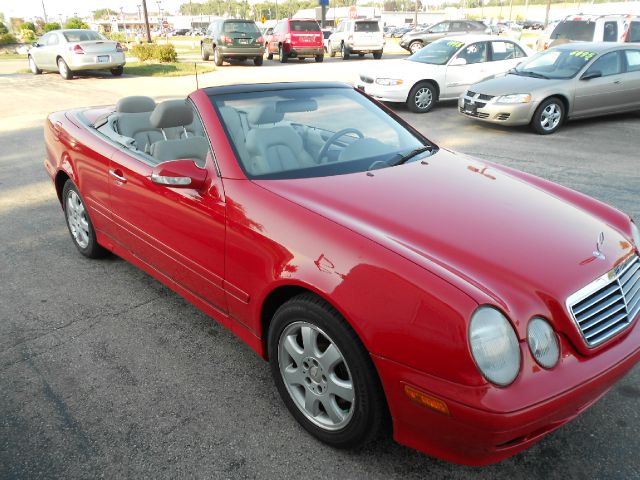 2001 Mercedes-Benz CLK-Class 7-passenger