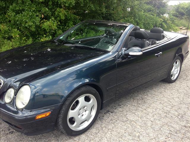 2001 Mercedes-Benz CLK-Class 7-passenger