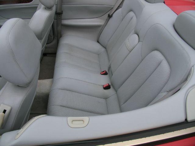 2001 Mercedes-Benz CLK-Class 7-passenger