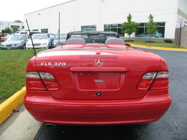 2001 Mercedes-Benz CLK-Class 7-passenger