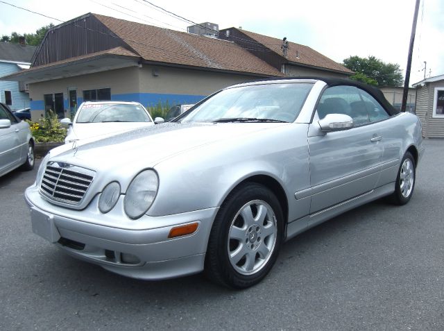 2001 Mercedes-Benz CLK-Class 7-passenger