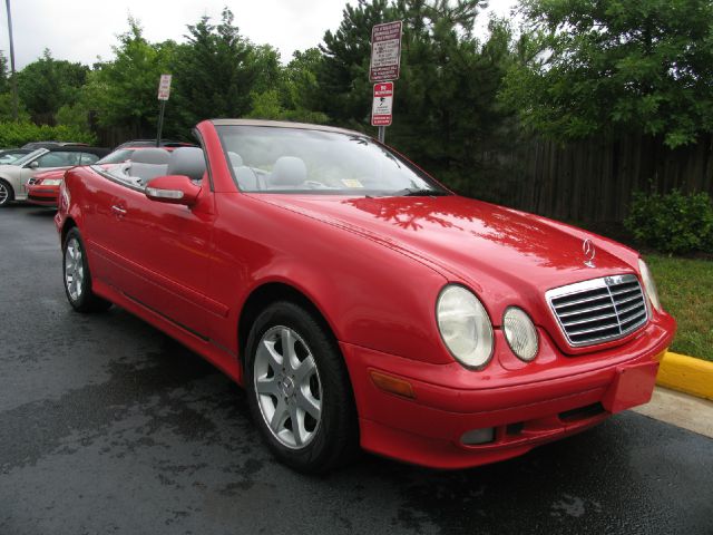 2001 Mercedes-Benz CLK-Class 7-passenger