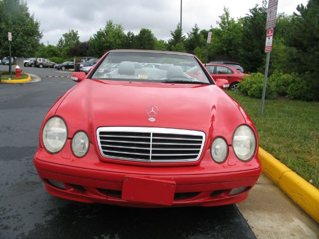 2001 Mercedes-Benz CLK-Class 7-passenger