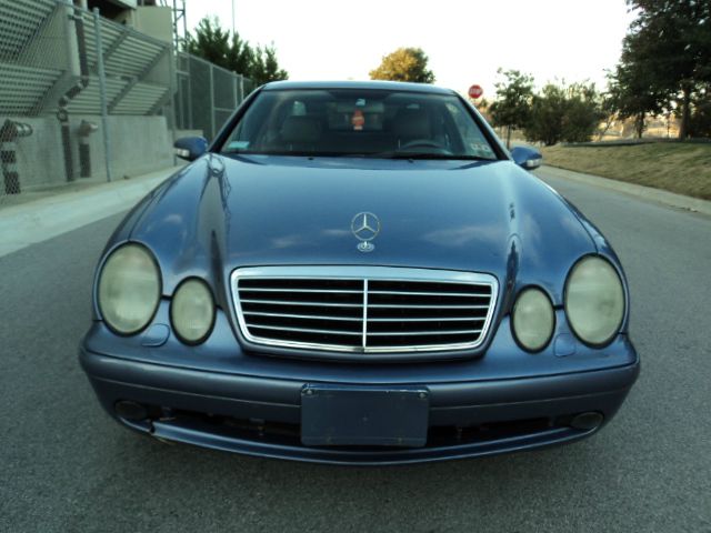 2001 Mercedes-Benz CLK-Class XLE V6