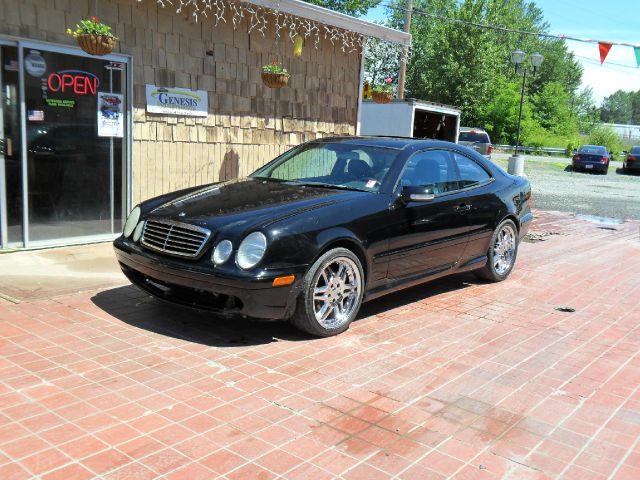 2001 Mercedes-Benz CLK-Class XLE V6