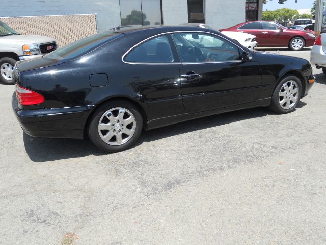 2002 Mercedes-Benz CLK-Class LT 1500 DVD W/monitorflex Fuel 4X4