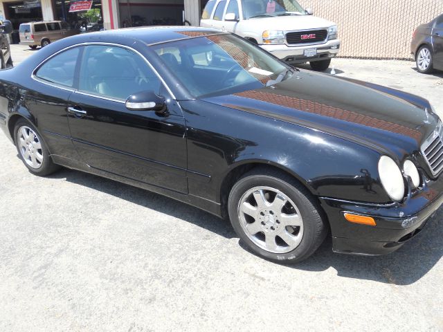 2002 Mercedes-Benz CLK-Class LT 1500 DVD W/monitorflex Fuel 4X4