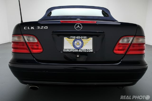 2002 Mercedes-Benz CLK-Class 7-passenger