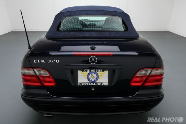 2002 Mercedes-Benz CLK-Class 7-passenger