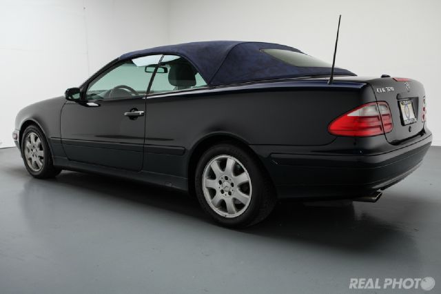 2002 Mercedes-Benz CLK-Class 7-passenger