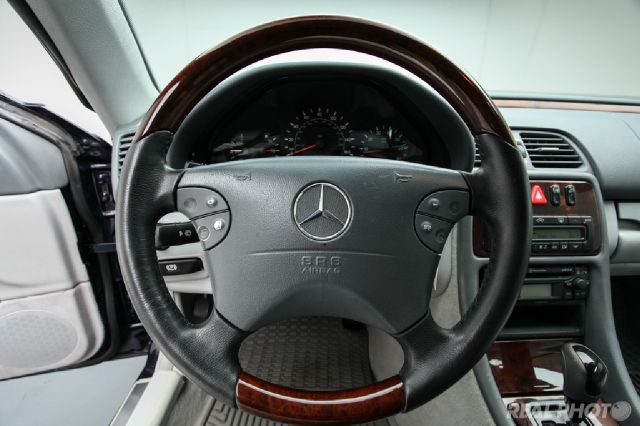 2002 Mercedes-Benz CLK-Class 7-passenger