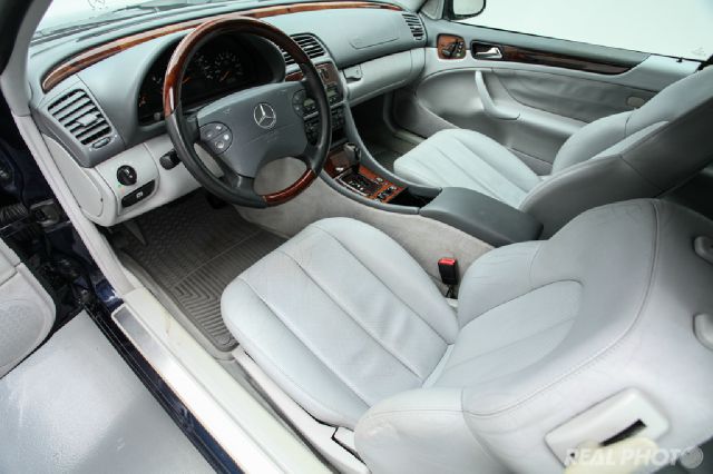 2002 Mercedes-Benz CLK-Class 7-passenger