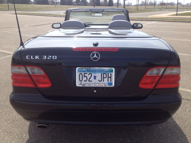 2002 Mercedes-Benz CLK-Class 7-passenger