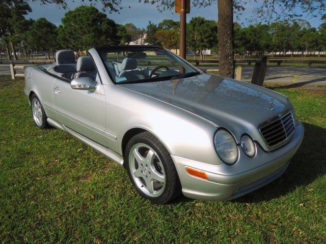 2002 Mercedes-Benz CLK-Class 330ci 2dr Convertible