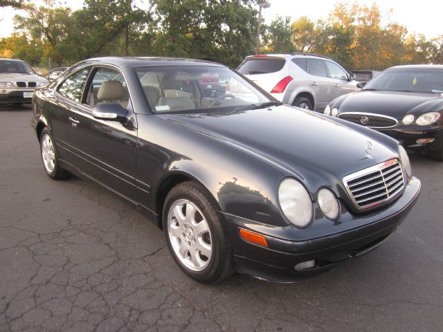 2002 Mercedes-Benz CLK-Class LT 1500 DVD W/monitorflex Fuel 4X4